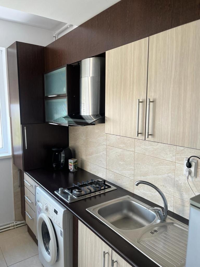 Fratellyvibe Mamaia Apartment Exterior photo